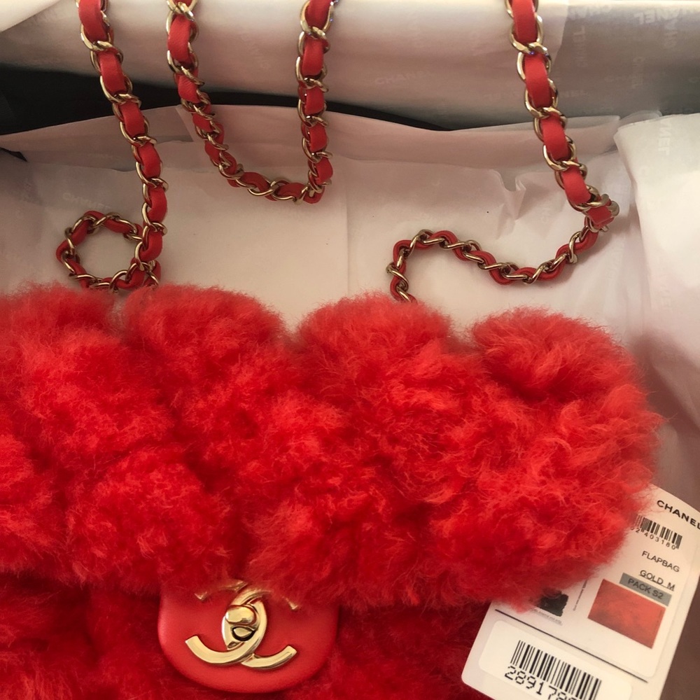 Chanel Designer Fur Shearling Red Quilted - Picture 4 of 4